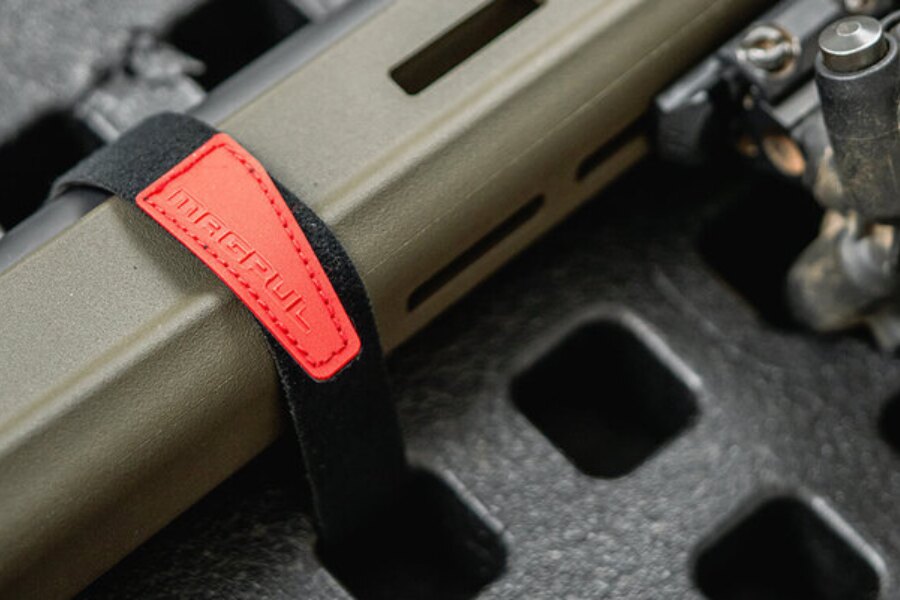 Sada Gear Straps ke kufru Daka. Zdroj: magpul.com