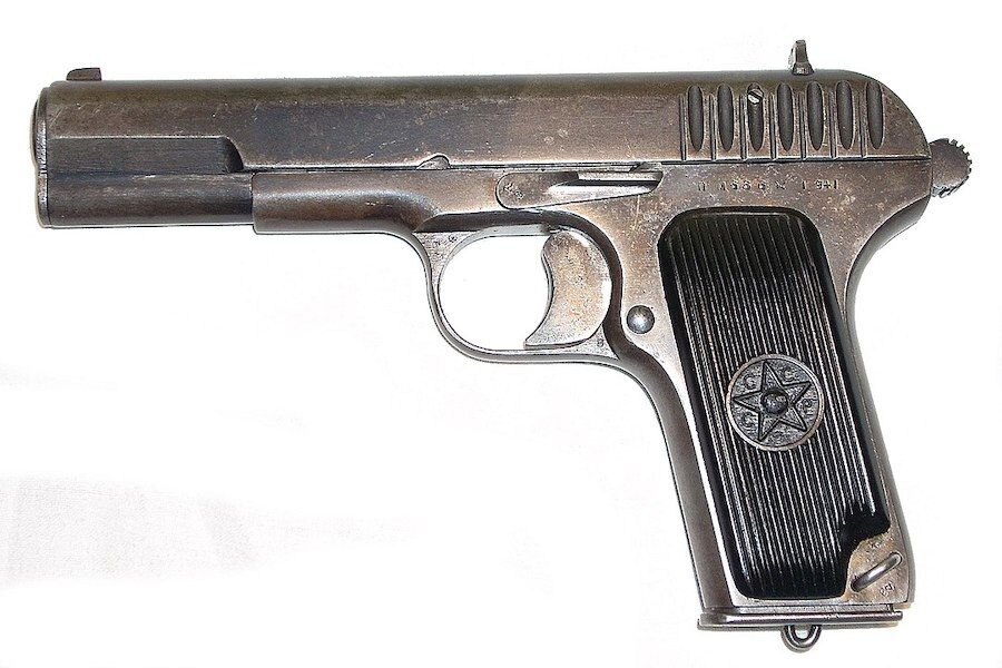 Ruská pistole Tokarev TT-33