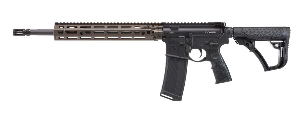 Samonabíjecí puška DD4 RIII 16" / ráže .223 Rem. Daniel Defense®