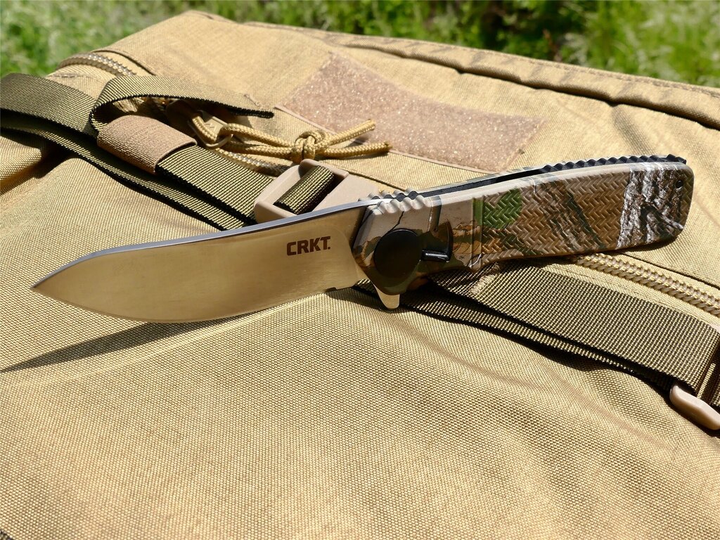 Zavírací nůž Homefront™ Hunter CRKT® - Camo